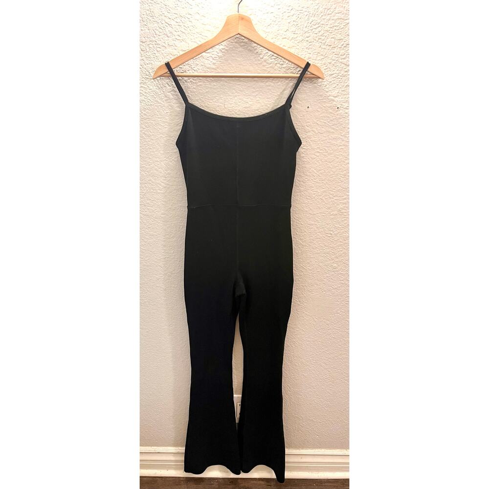 Qinsen Black Flare Yoga Sleeveless Jumpsuit Unitard Pilates Onesie Athleisure M - Picture 4 of 8
